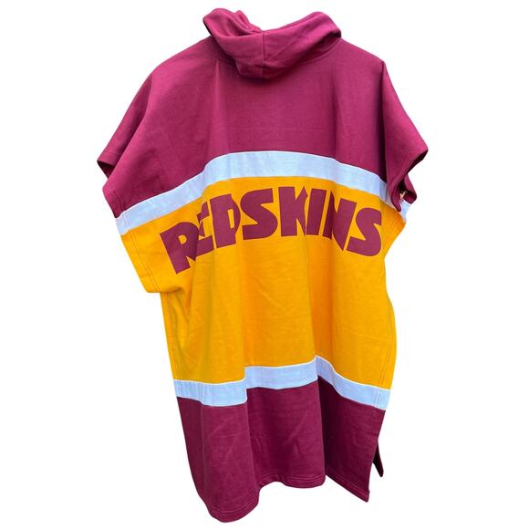 Washington Redskins NFL Hooded Poncho One Size Fits All 30x35 Preowned - Picture 2 of 9